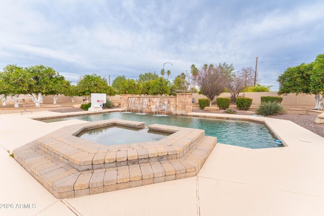 Building Photo - 3552 E Jaeger Cir