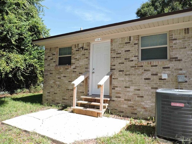 Building Photo - 5084 Yacht Harbor Dr