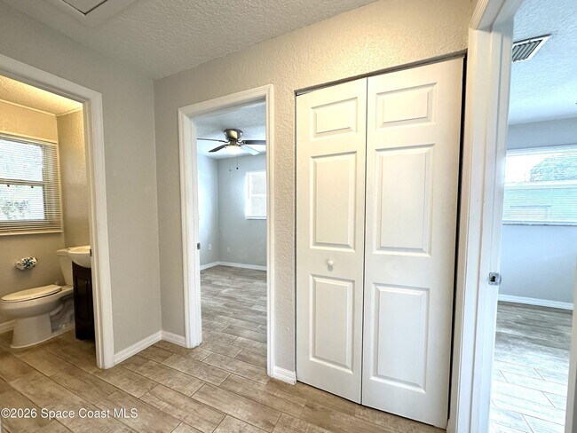 Building Photo - 2296 Shelby Dr