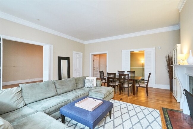 Building Photo - 183 Marlborough St