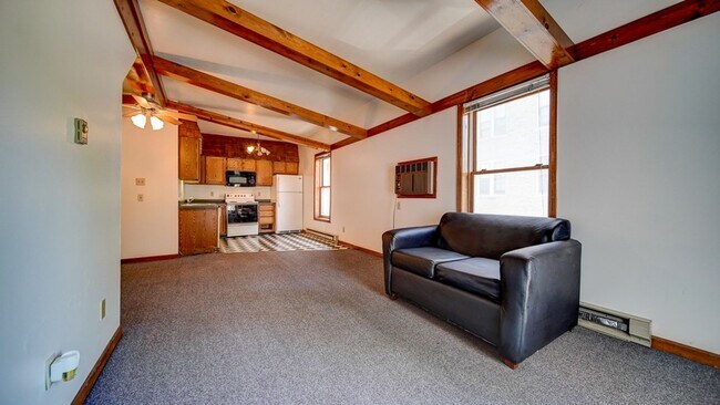 Interior Photo - 257-259 Langdon St.