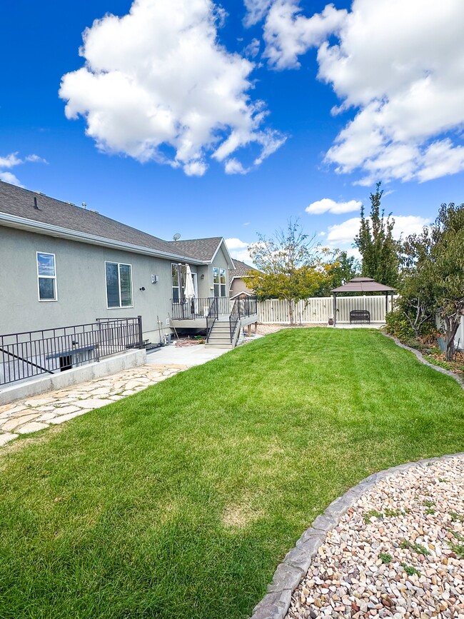 Building Photo - 4441 Wynridge Ln