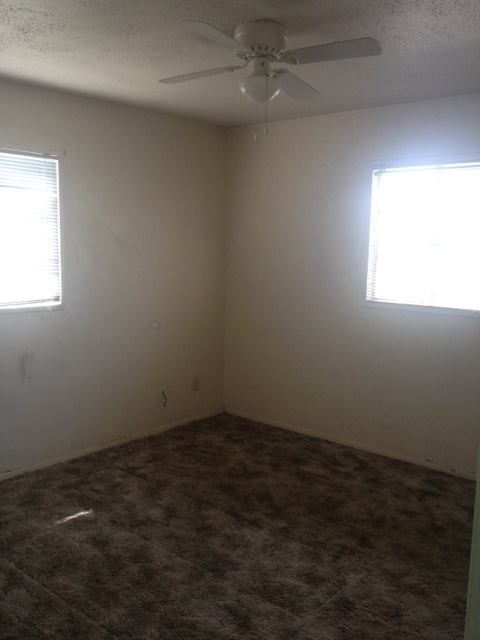 Building Photo - CORNER LOT- HAS FIREPLACE AND A DEN