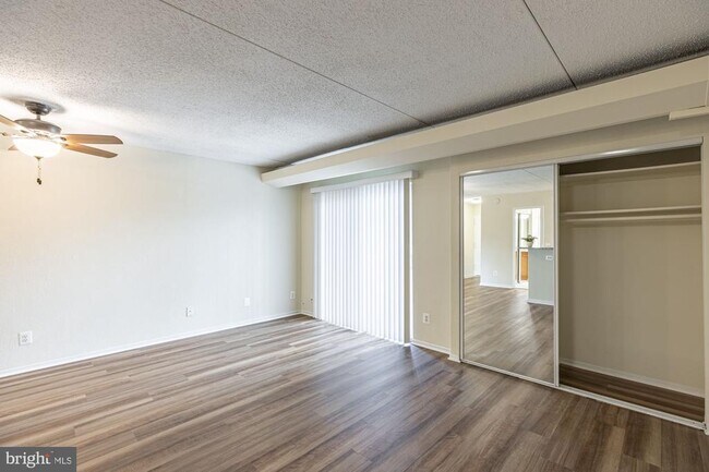 Building Photo - 75 S Reynolds St