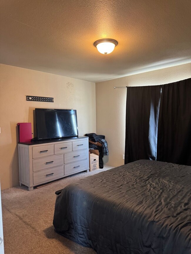 Building Photo - Nice 3 Bedroom/ 2 Bath in Elko
