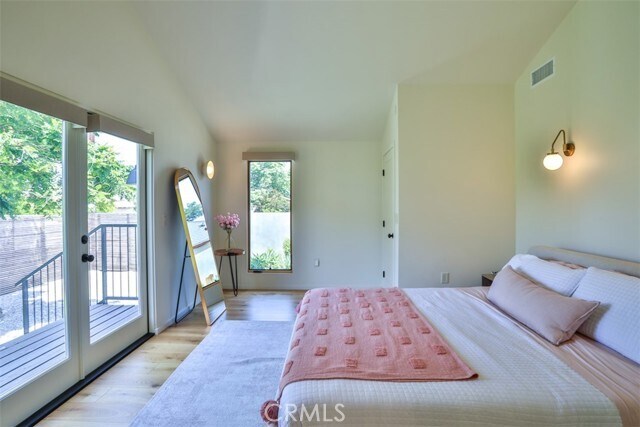 Building Photo - 10339 McVine Ave