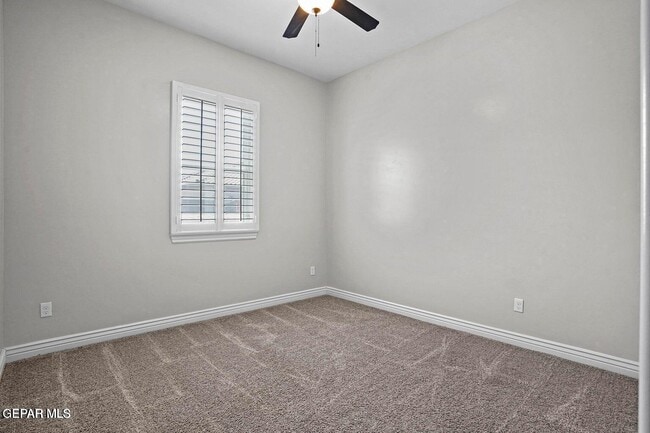 Building Photo - 12344 Desert Hawk Ave
