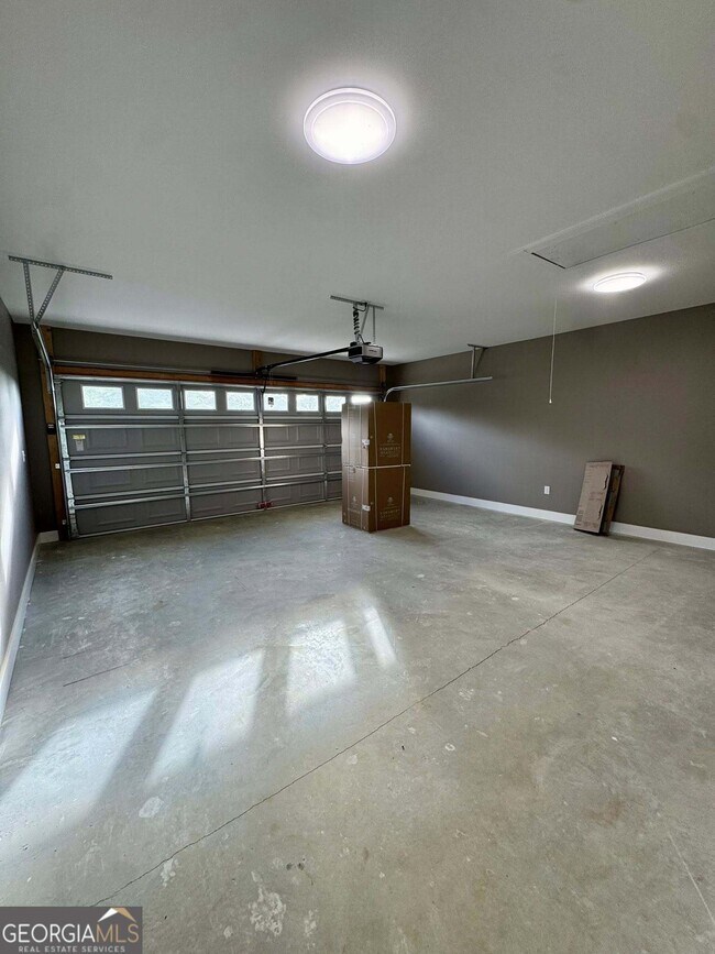 Building Photo - 1247 Mark Wood Rd
