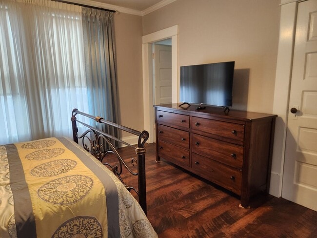 Building Photo - 1170 Peace Portal Dr