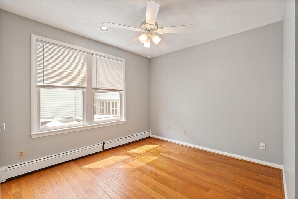 Building Photo - 44 Sunset Rd