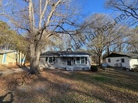Building Photo - Nice updated ranch home