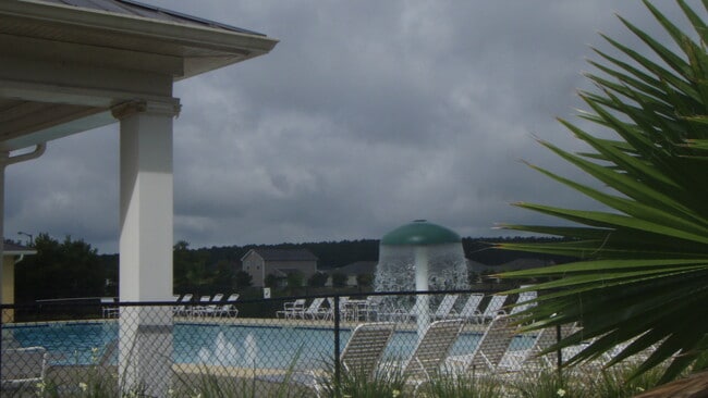 Building Photo - Richmond Hill City Limits