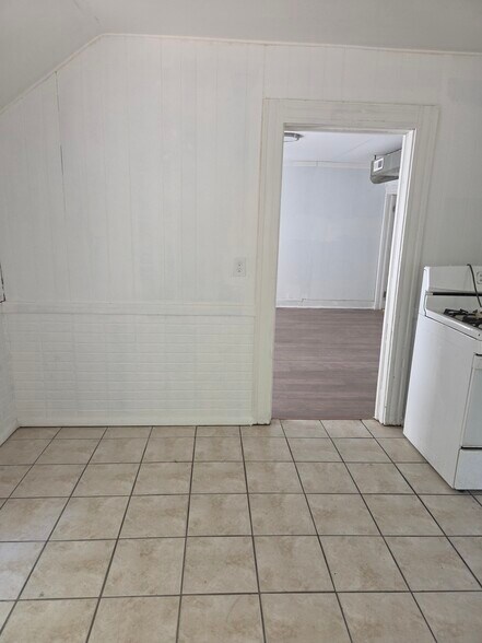 Building Photo - 3133 W 44th St
