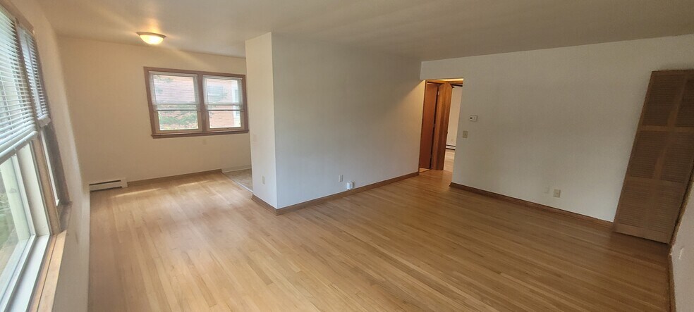 Building Photo - 926 High St