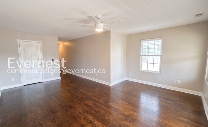 Building Photo - 506 Eastboro Dr