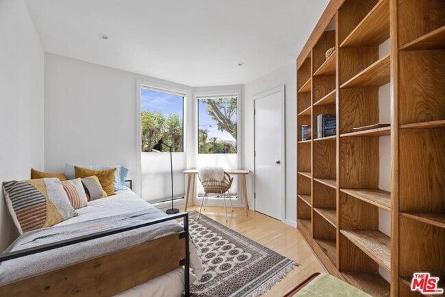 Building Photo - 2607 2nd St