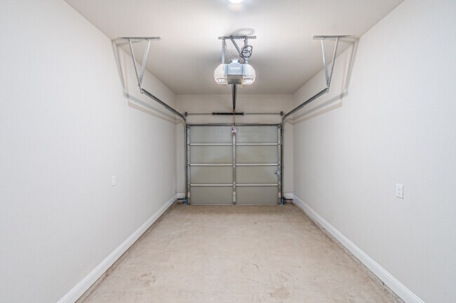 Building Photo - 3231 Tobias Ln