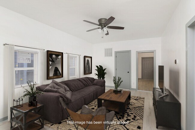 Building Photo - 1229 Spann Ave