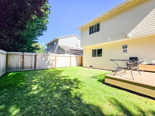 Building Photo - 4BD/2.5BA Monroe Home