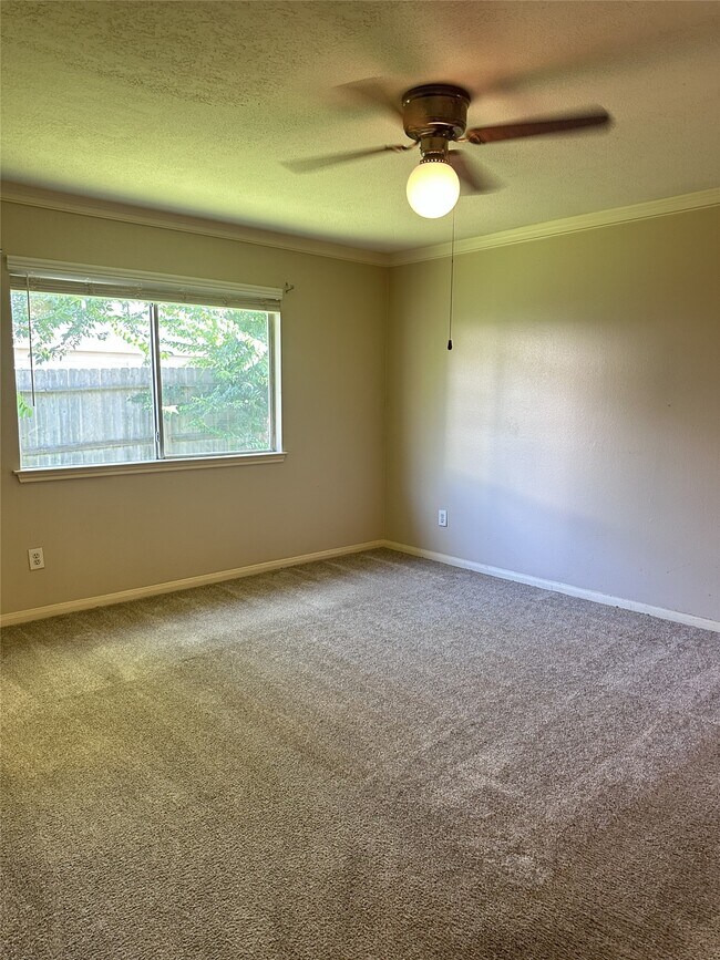 Building Photo - 1814 Grove Ct Dr