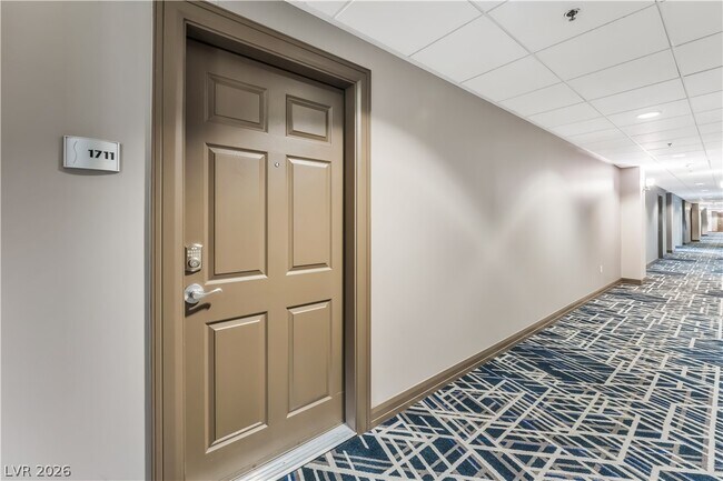 Building Photo - 150 S Las Vegas Blvd