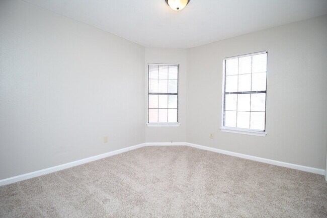 Building Photo - Option 2 (Lifestyle-Focused): Spacious & Stylish 3BR/2BA Home in Avondale Near NAS Pensacola | Va...