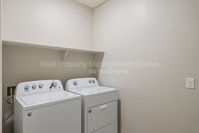 Building Photo - 3032 N 310th Ln