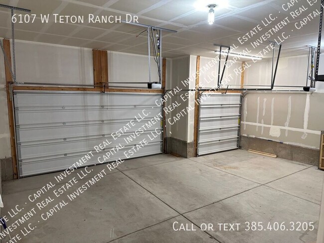 Building Photo - 6107 W Teton Ranch Dr