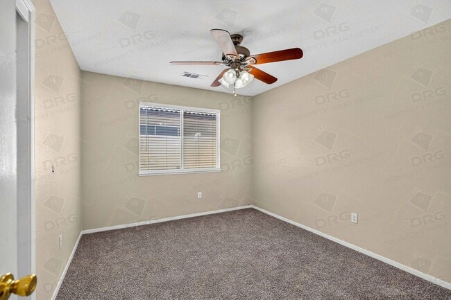 Building Photo - 2713 Mozart Dr