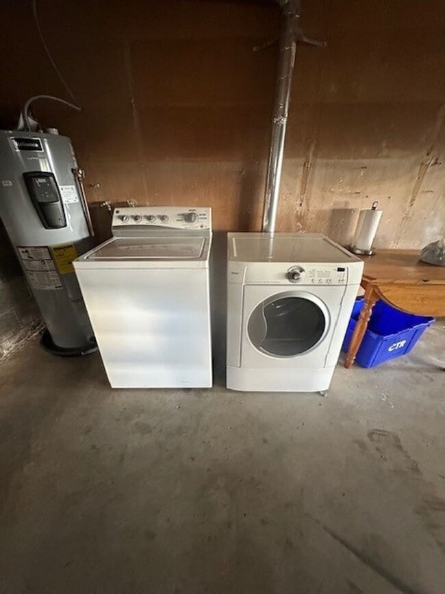 Building Photo - 29287 Wallace St