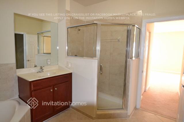 Building Photo - 2248 SW 147 Path