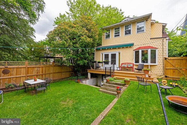 Building Photo - 3512 35th St NW