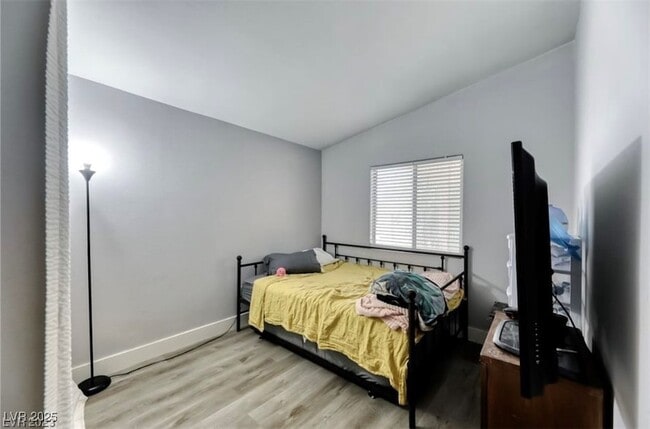 Building Photo - 5270 Panguitch Dr