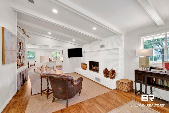 Building Photo - 8960 Morphy Ave