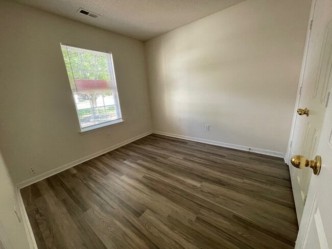Building Photo - 6228 Sid Crane Dr