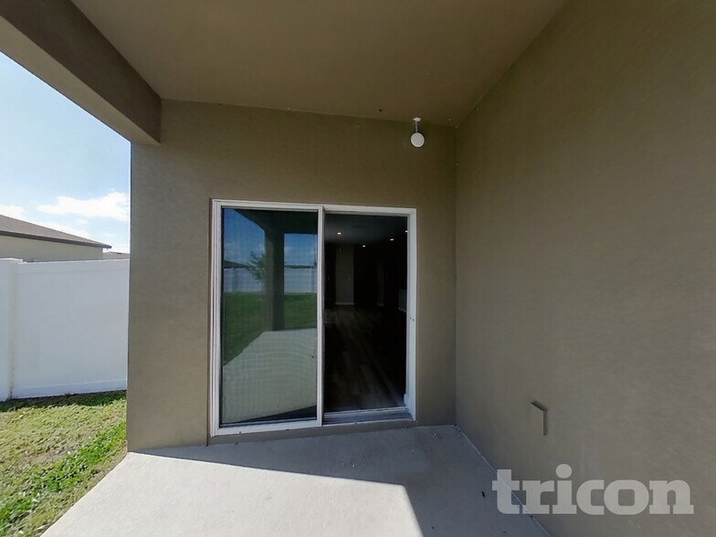 Building Photo - 6376 Green Bud Dr