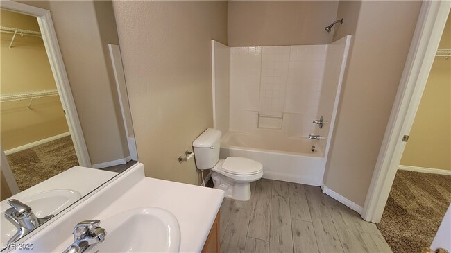 Building Photo - 6217 Mercer Valley St