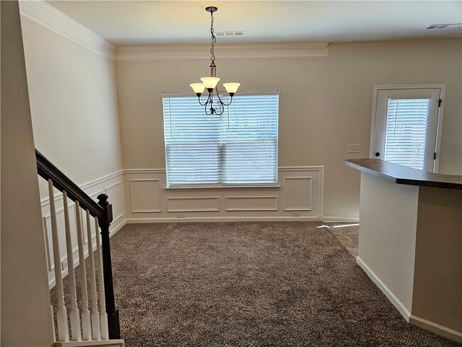Building Photo - 649 Oakside Pl