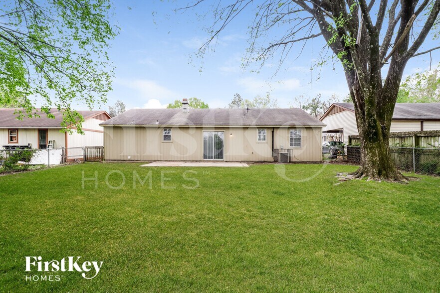Building Photo - 5728 Ballenmoor Dr