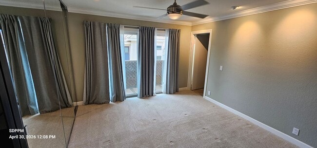 Building Photo - SAN DIEGO / BAY HO - Remodeled Nice 2 Bedroom & 2.5 Bath Townhouse.  AVAILABLE NOW!