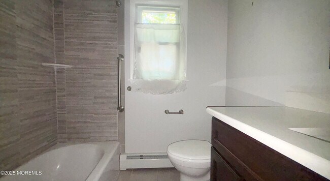 Building Photo - 1409 Wallach Dr