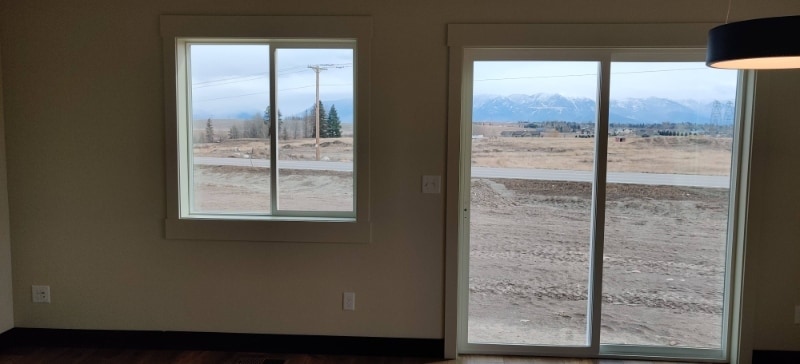 Building Photo - 947 N Camas Ln