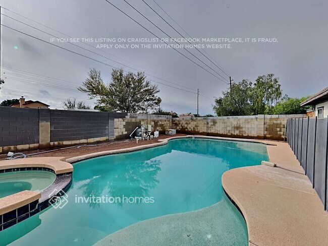 Building Photo - 6361 W Caron St