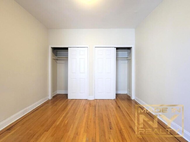 Building Photo - 1 bedroom in ASTORIA NY 11102