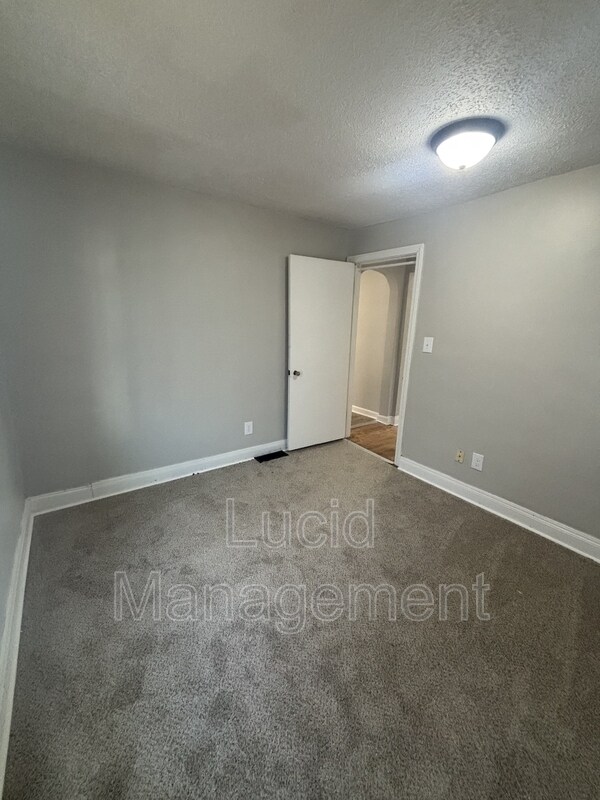 Building Photo - 4009 Beaver St