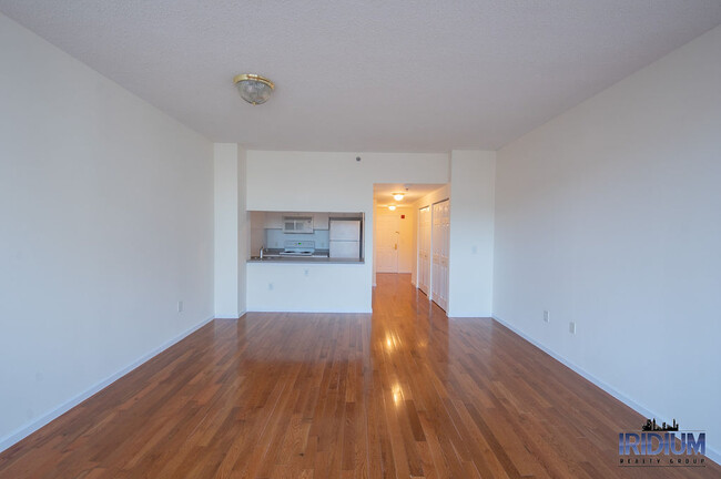 Primary Photo - 2860 John F Kennedy Blvd