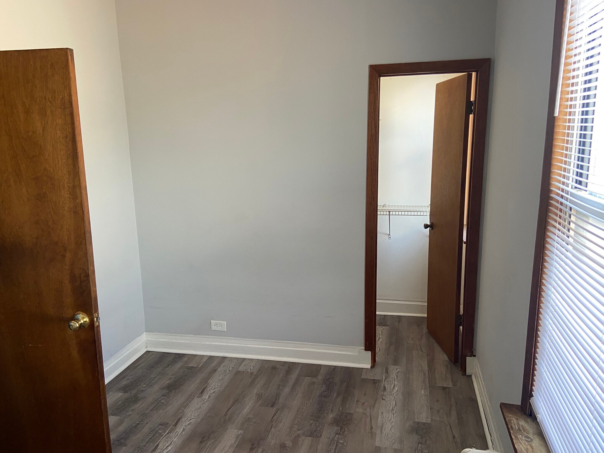 Building Photo - 5131 W Dakin St
