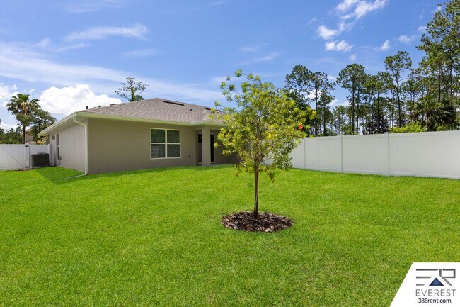 Building Photo - Brand New, fully fenced on a quiet cul-de-sac