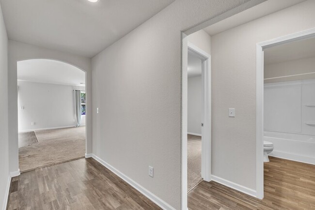 Building Photo - 79 Kinsale Ct