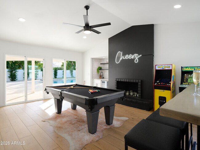 Building Photo - 15218 N 61st St